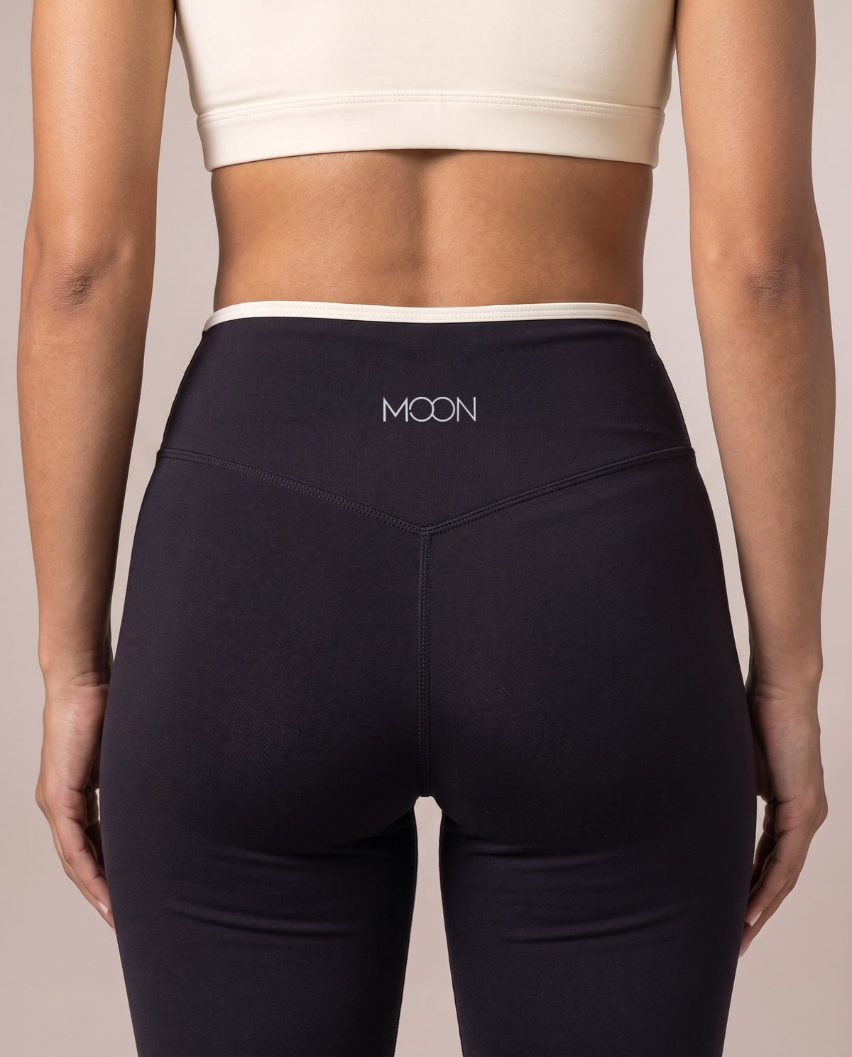 The Orbit Flare Pant — Midnight Black, nueva 4